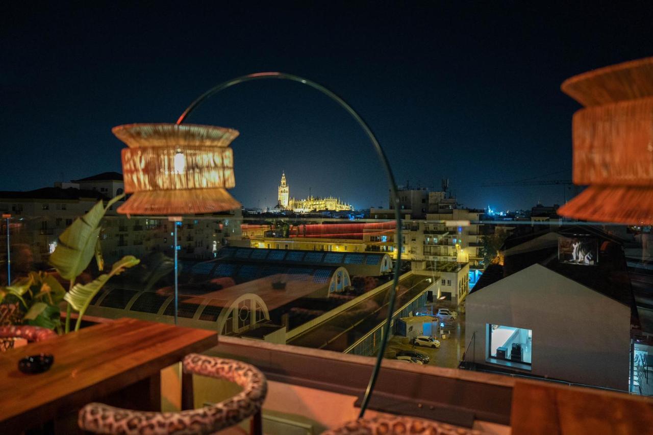 Hotel Lobby เซบีญา ภายนอก รูปภาพ View of the city from the hotel