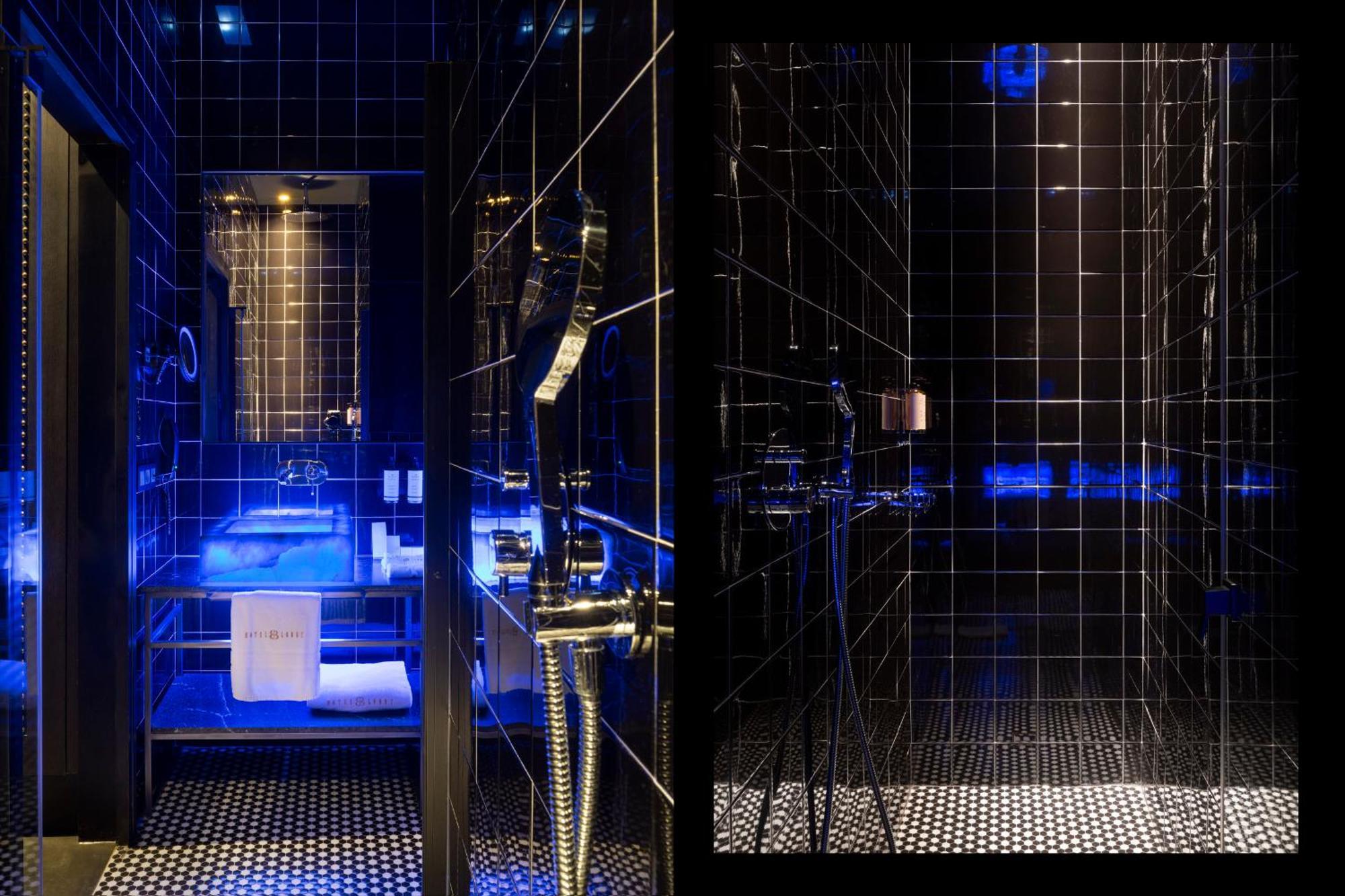 Hotel Lobby เซบีญา ภายนอก รูปภาพ A shower